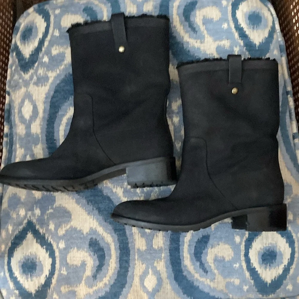 Cole Haan waterproof fuzzy